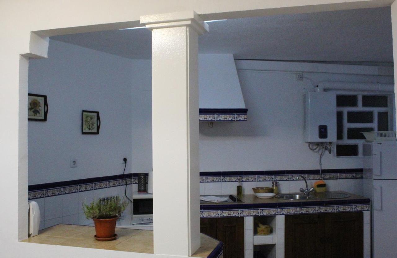 Al Pie Del Camarin Con Parking Gratis Apartment Jaen Exterior photo