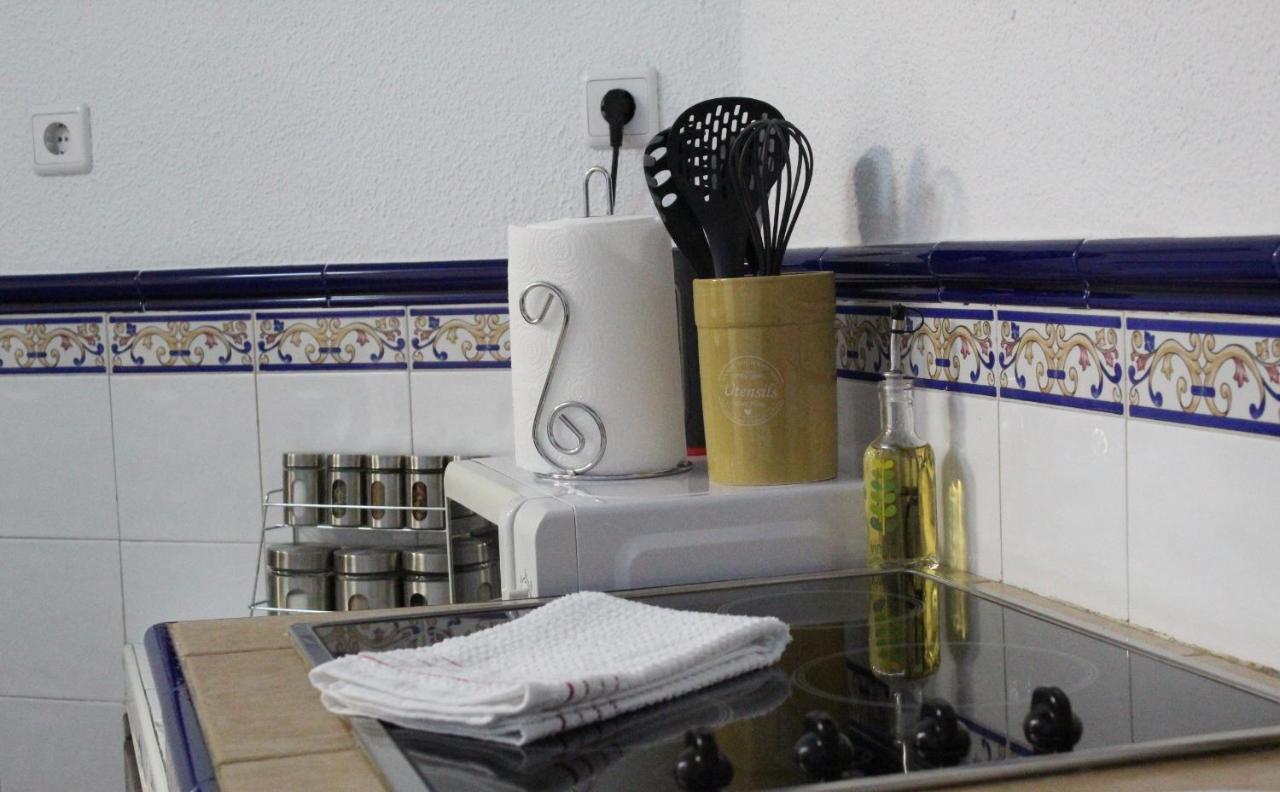 Al Pie Del Camarin Con Parking Gratis Apartment Jaen Exterior photo
